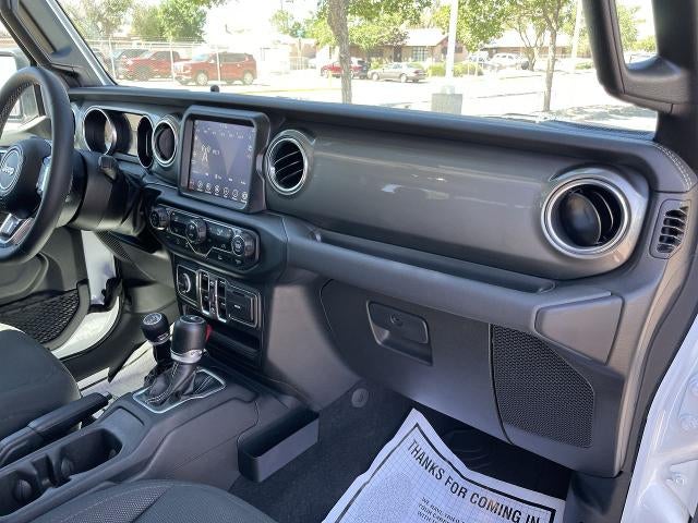 2023 Jeep Gladiator Overland