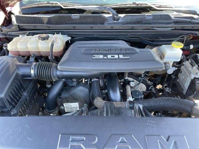 2020 RAM 1500 Big Horn Crew Cab 4x4 5'7" Box