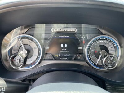 2022 RAM 1500 Limited Crew Cab 4x4 5'7" Box