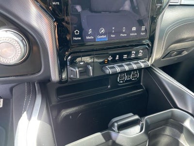 2022 RAM 1500 Limited Crew Cab 4x4 5'7" Box