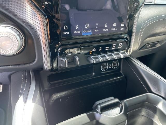 2022 RAM 1500 Limited Crew Cab 4x4 5'7" Box