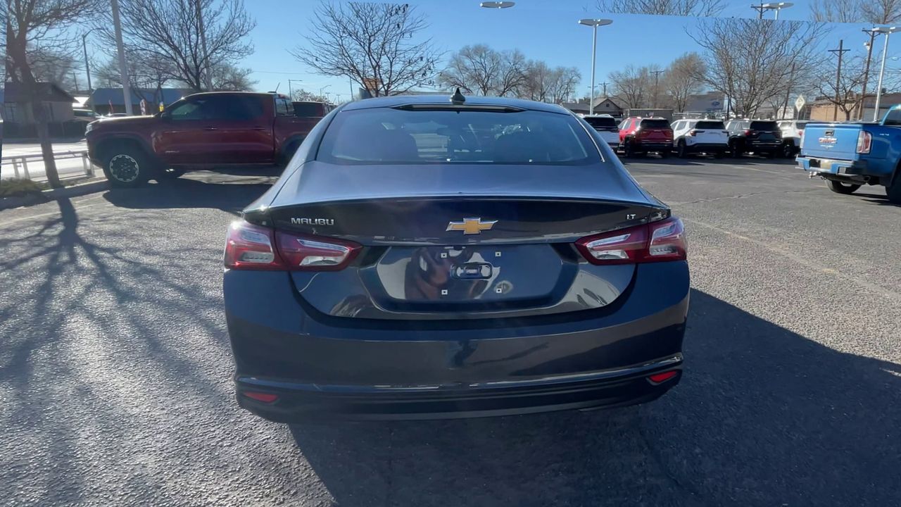 2022 Chevrolet Malibu LT