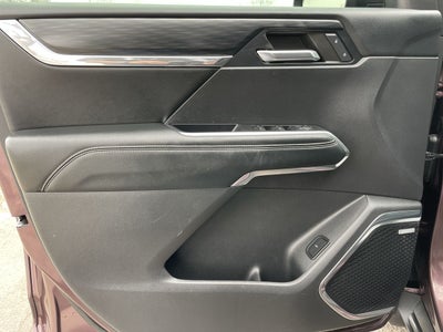 2024 GMC Acadia Elevation