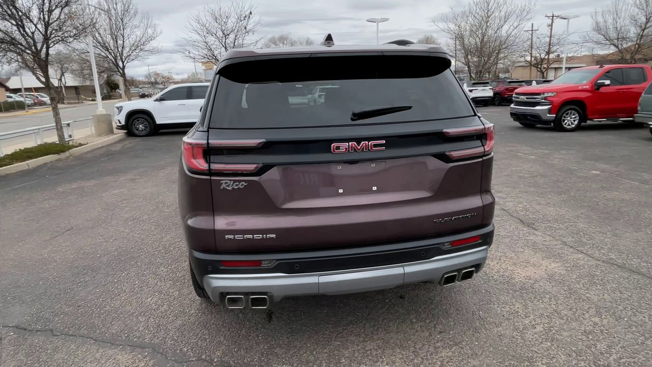 2024 GMC Acadia Elevation