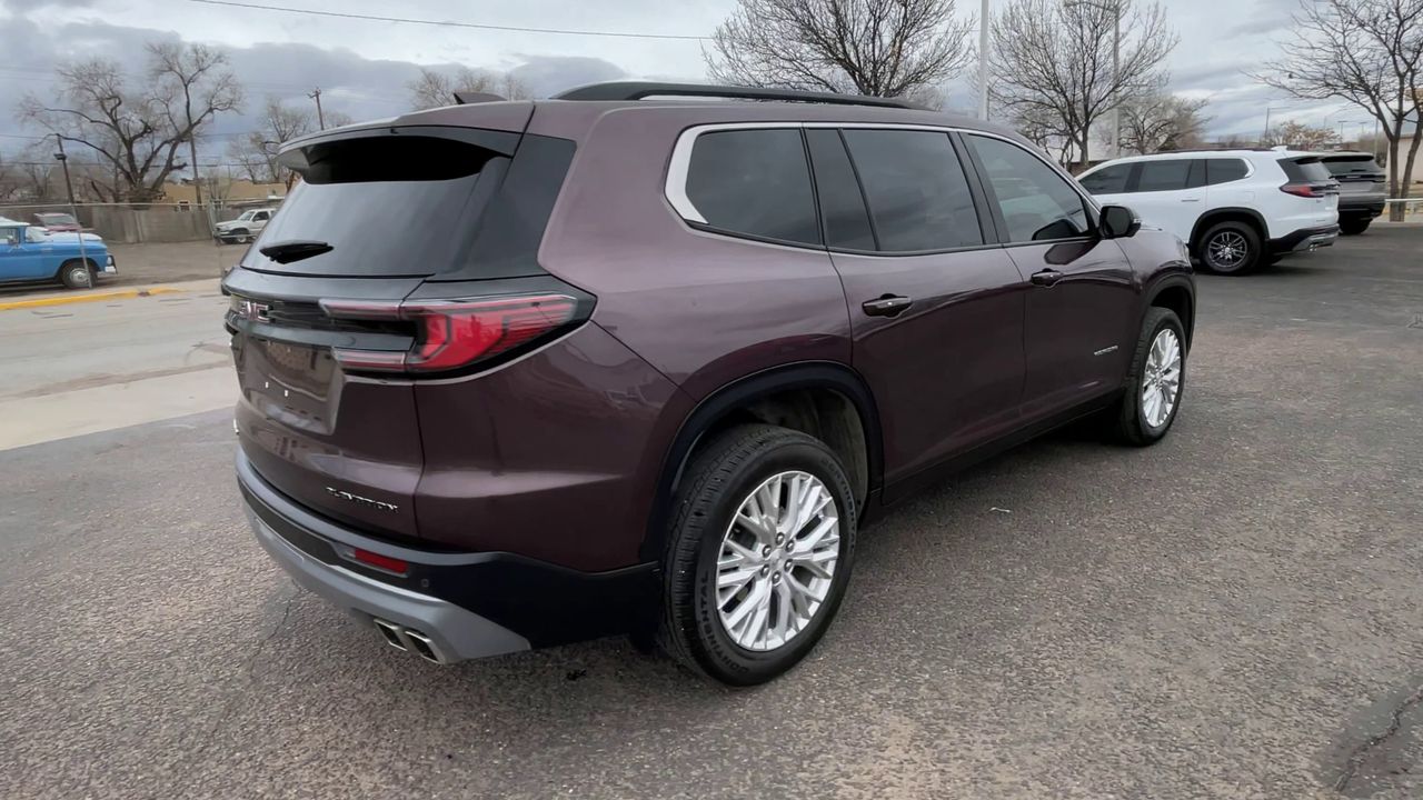 2024 GMC Acadia Elevation