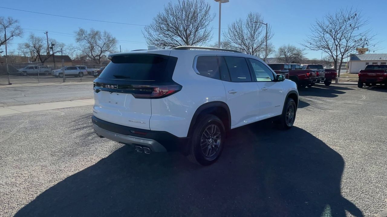 2026 GMC Acadia Elevation