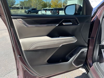 2025 GMC Acadia Elevation