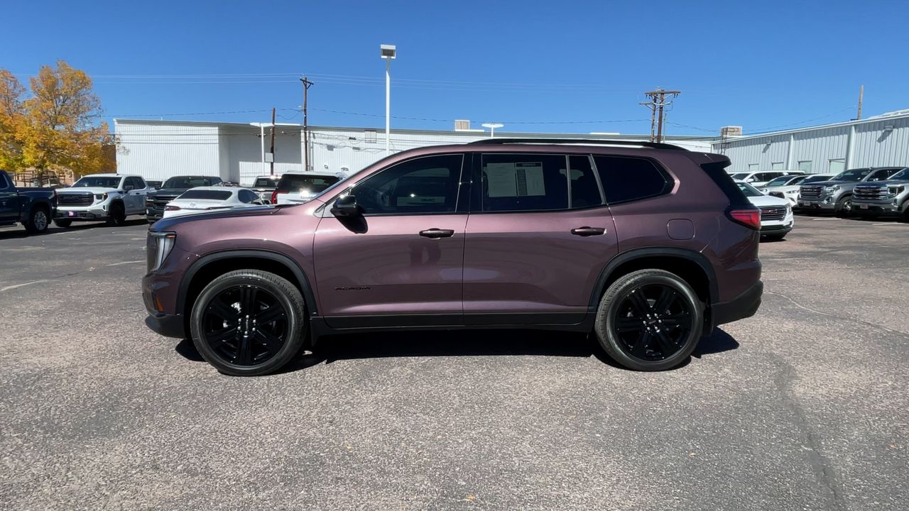 2025 GMC Acadia Elevation