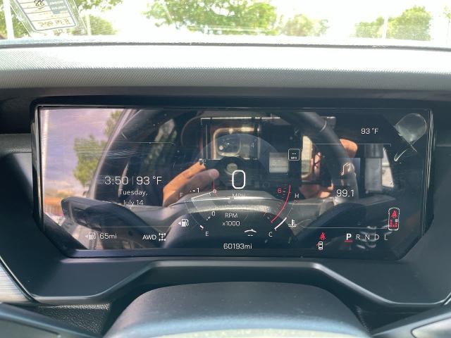2024 GMC Acadia AT4