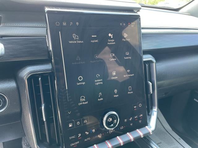 2024 GMC Acadia AT4