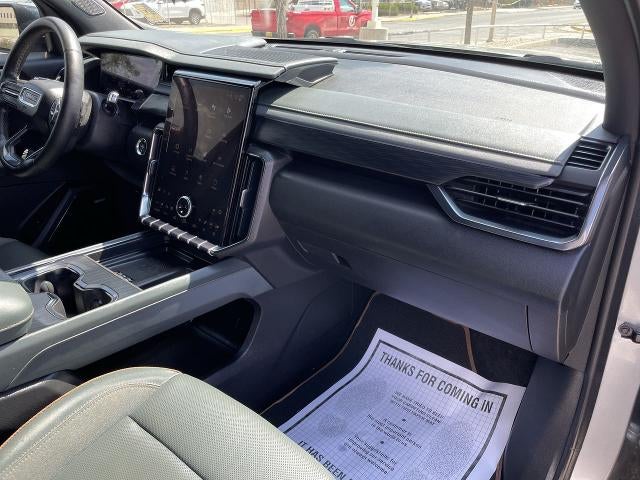 2024 GMC Acadia AT4