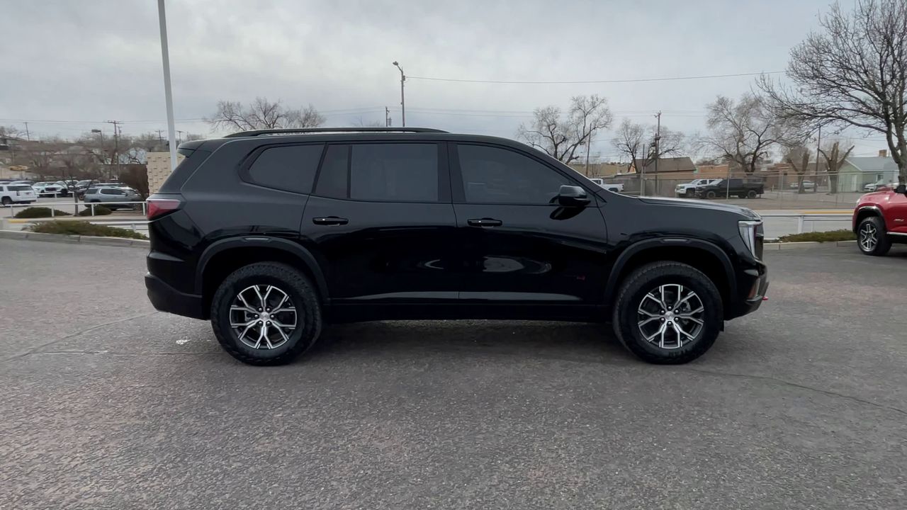2026 GMC Acadia AT4