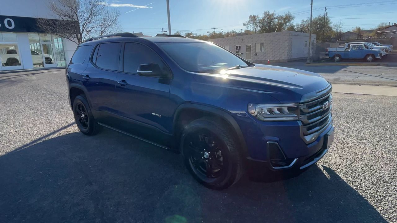 2023 GMC Acadia AT4