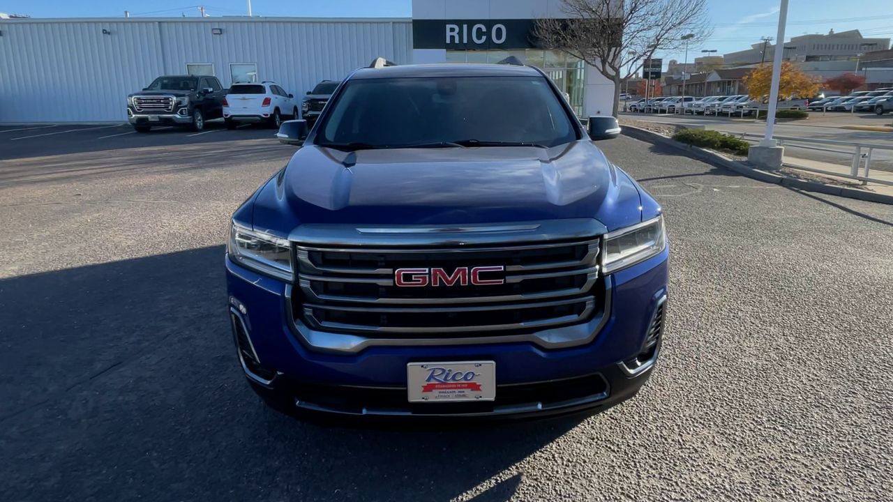 2023 GMC Acadia AT4