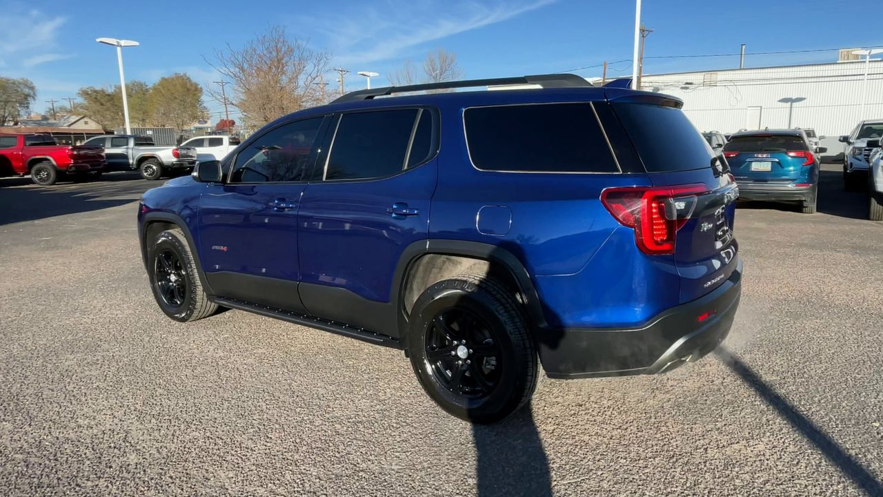 2023 GMC Acadia AT4
