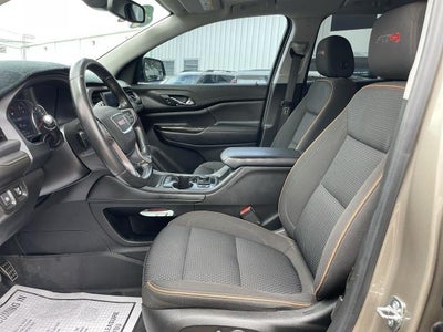 2022 GMC Acadia AT4