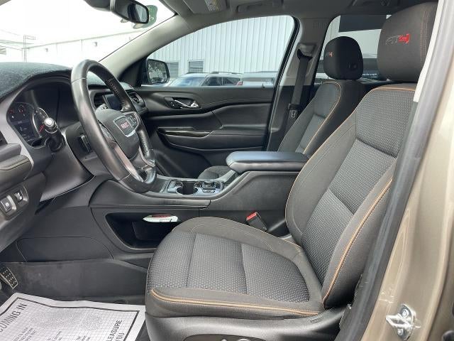 2022 GMC Acadia AT4