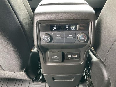 2022 GMC Acadia AT4