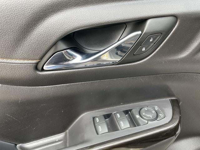 2022 GMC Acadia AT4