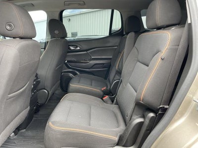 2022 GMC Acadia AT4