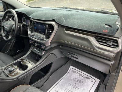 2022 GMC Acadia AT4