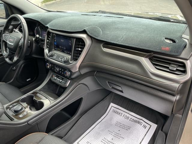 2022 GMC Acadia AT4
