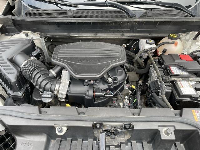 2022 GMC Acadia AT4
