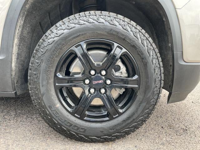 2022 GMC Acadia AT4