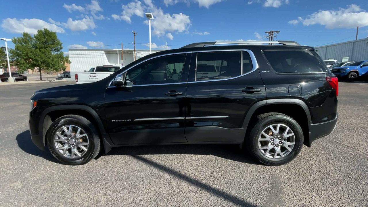 2021 GMC Acadia SLT