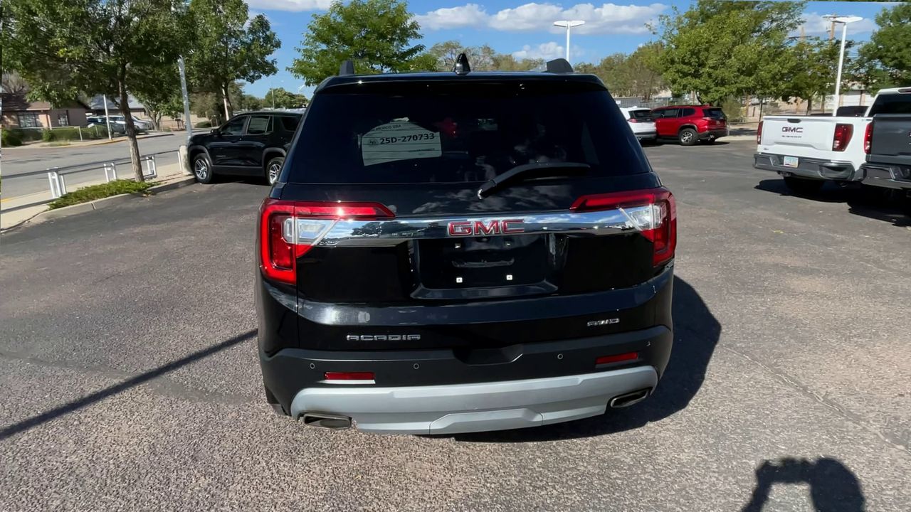 2021 GMC Acadia SLT