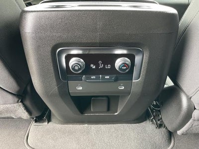 2024 GMC Yukon XL SLE