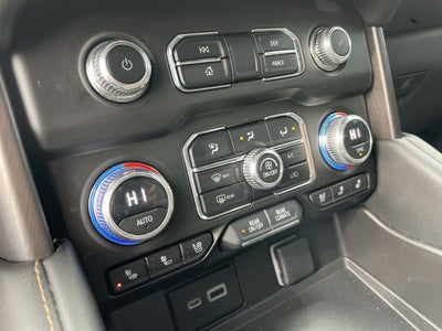 2023 GMC Yukon XL AT4