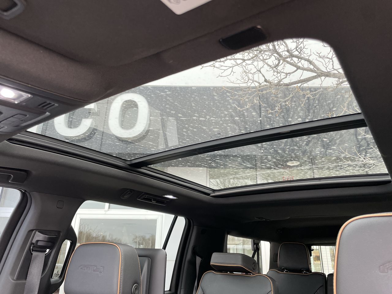 2023 GMC Yukon XL AT4