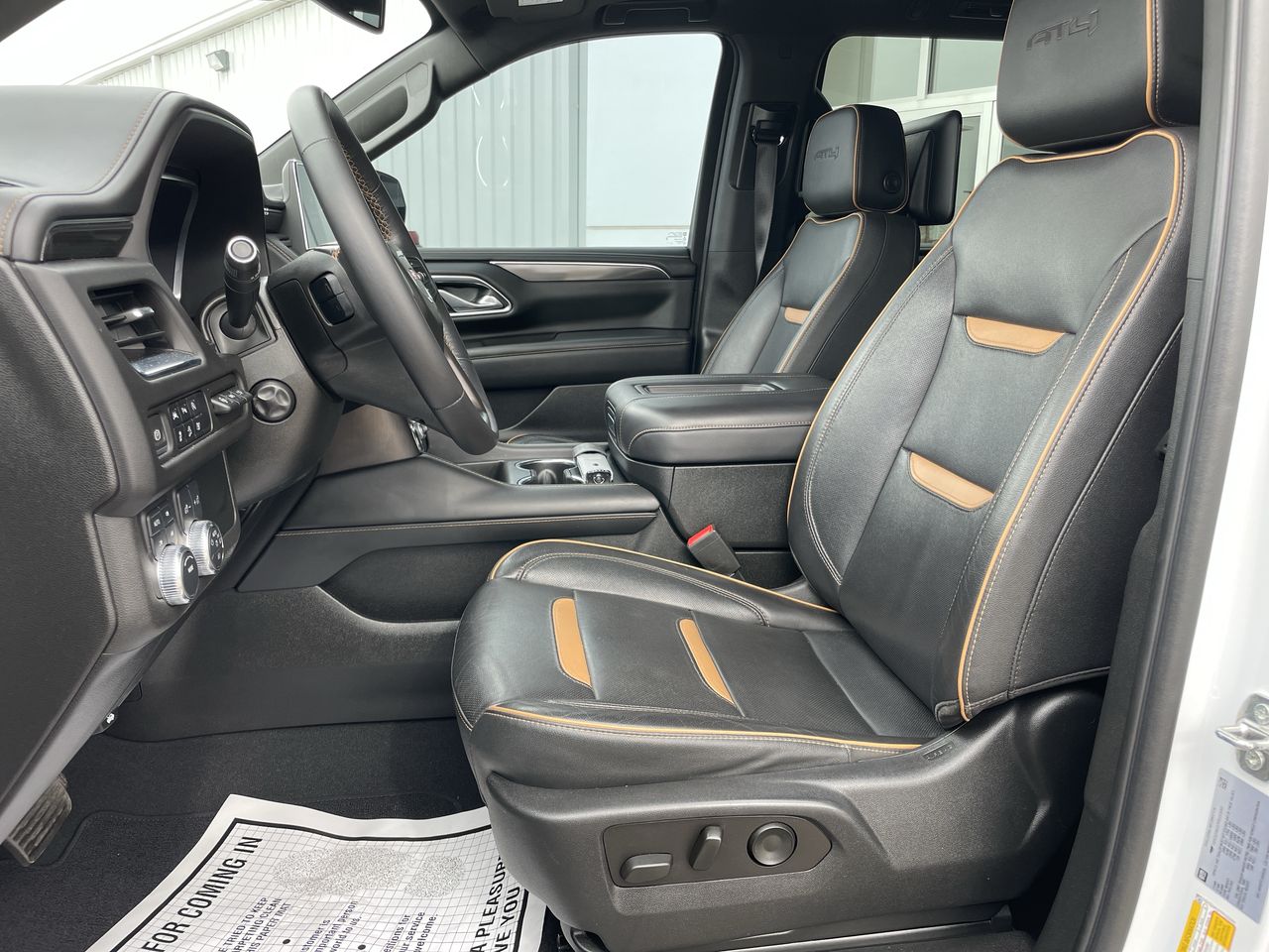 2023 GMC Yukon XL AT4