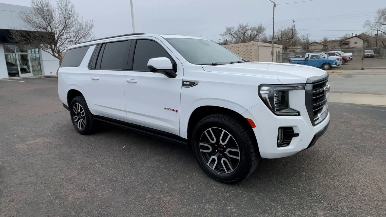 2023 GMC Yukon XL AT4