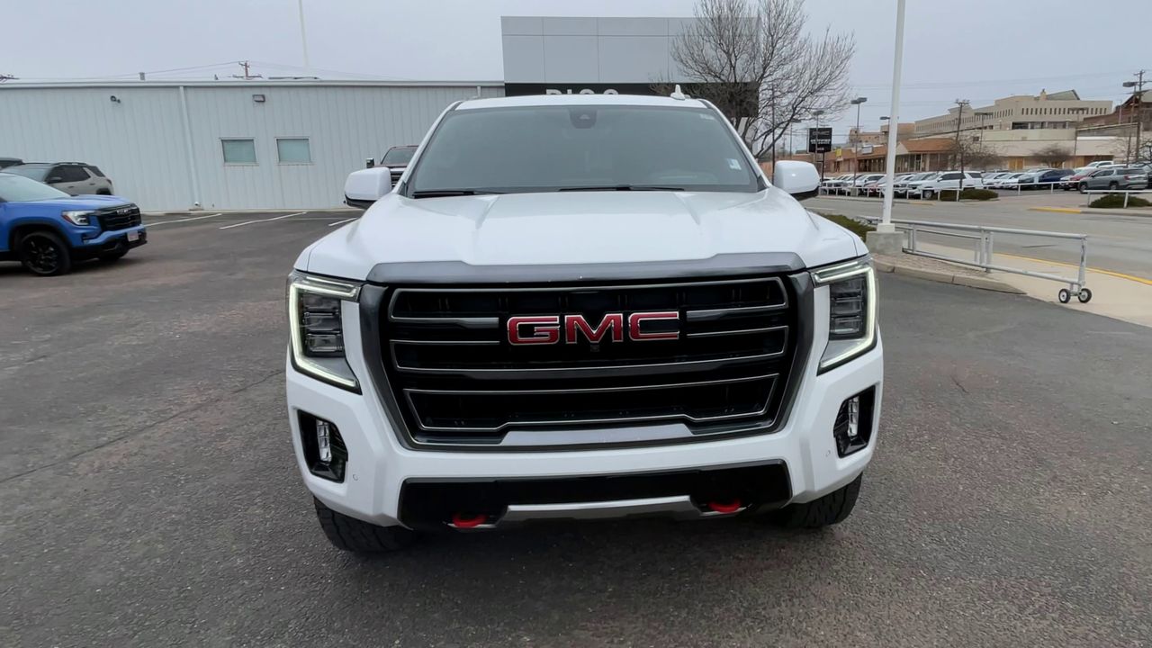 2023 GMC Yukon XL AT4