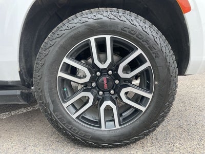 2023 GMC Yukon XL AT4