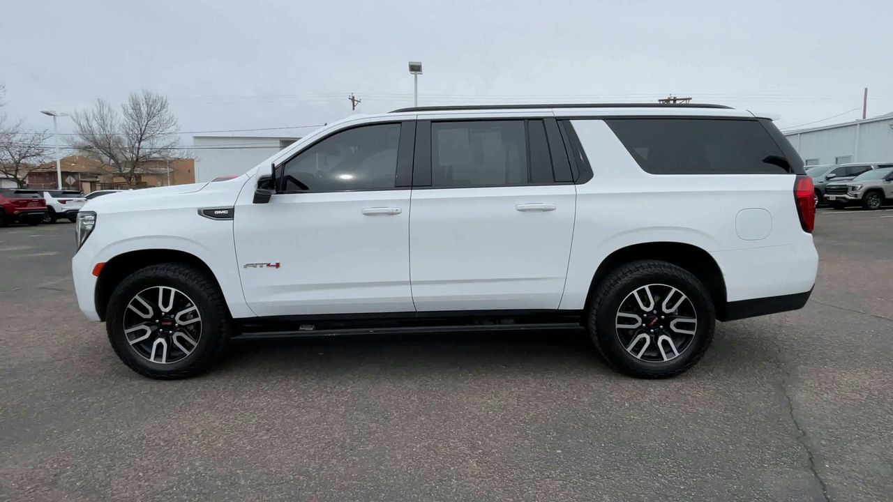 2023 GMC Yukon XL AT4