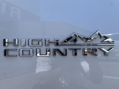 2023 Chevrolet Traverse High Country