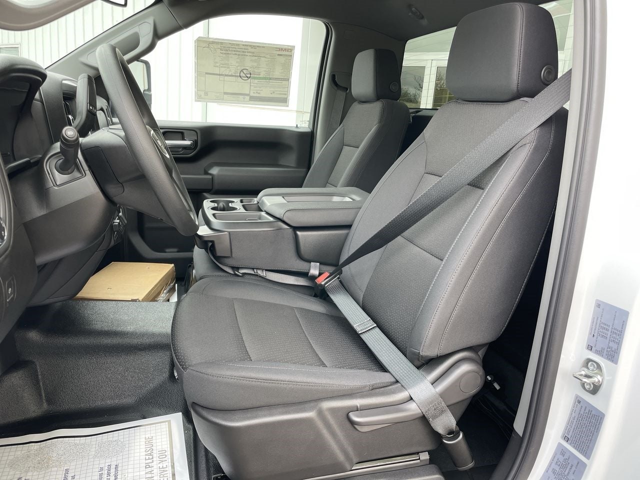 2025 GMC Sierra 2500 HD Pro