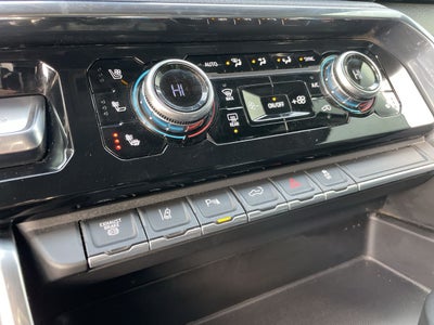 2024 GMC Sierra 3500 HD Denali