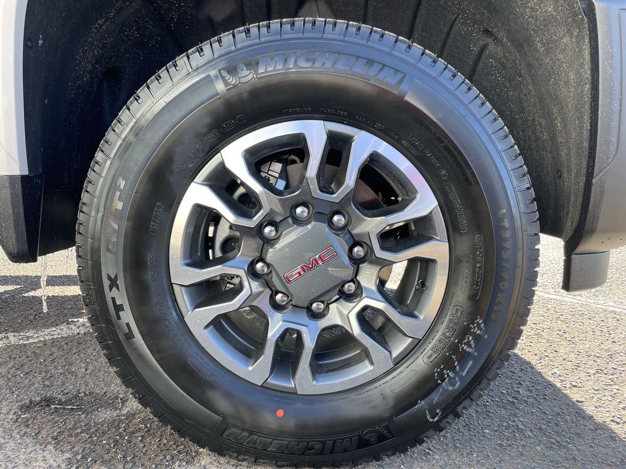 2026 GMC Sierra 2500 HD SLE