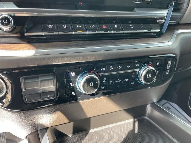 2025 GMC Sierra 3500HD SLT - Photo 17
