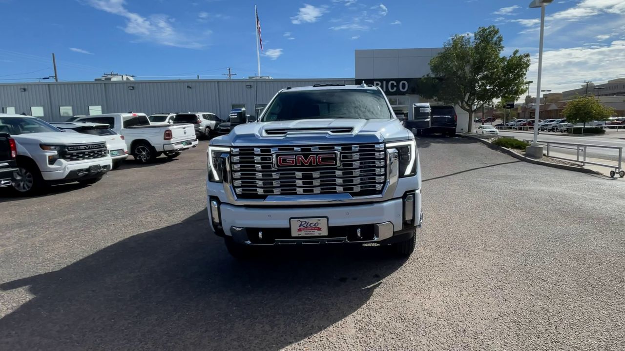 2026 GMC Sierra 3500 HD Denali DRW