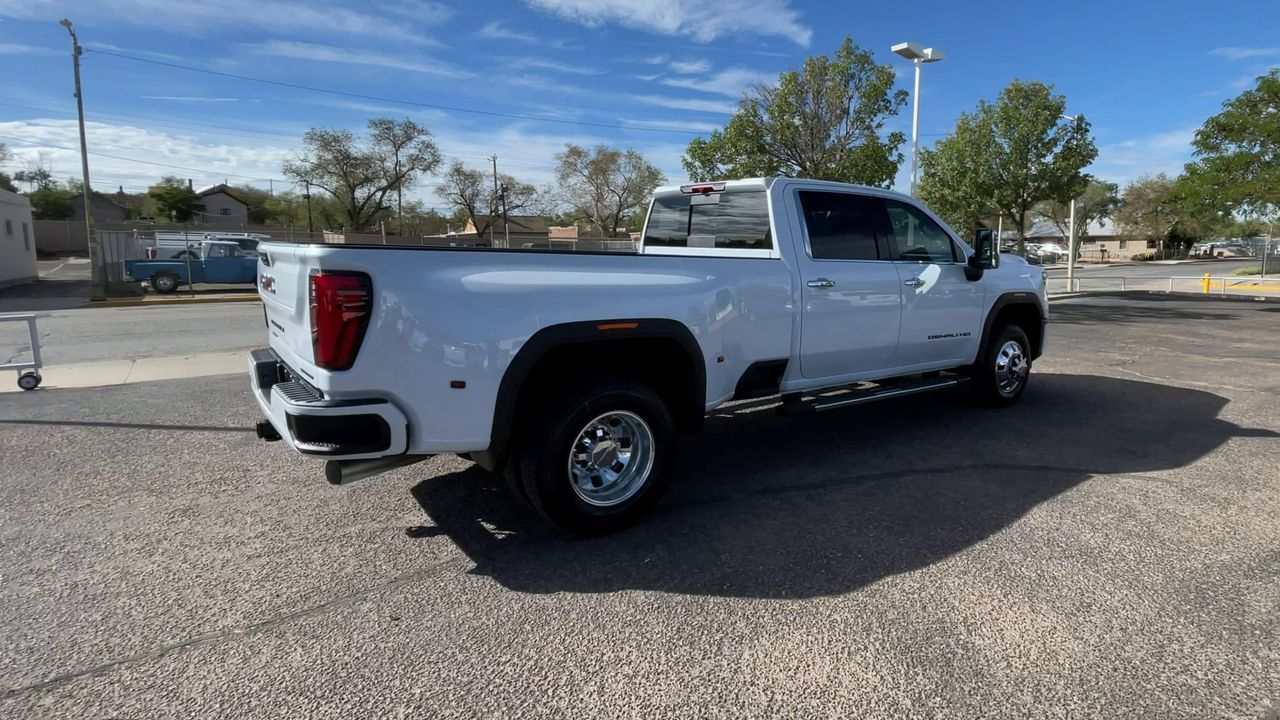 2026 GMC Sierra 3500 HD Denali DRW