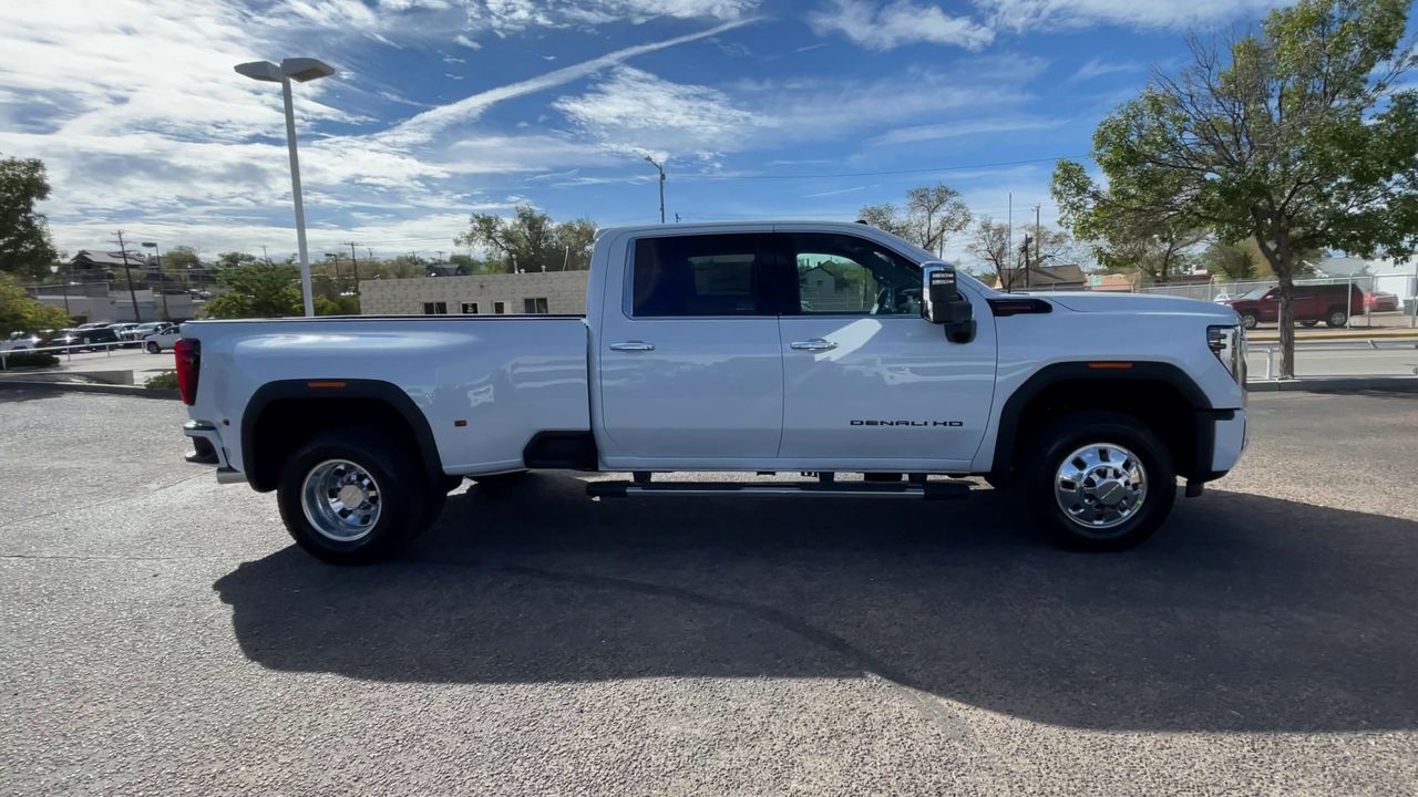 2026 GMC Sierra 3500 HD Denali DRW