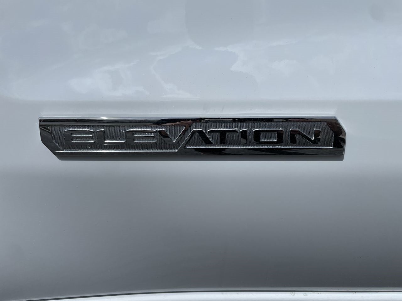 2025 GMC Sierra 1500 Elevation