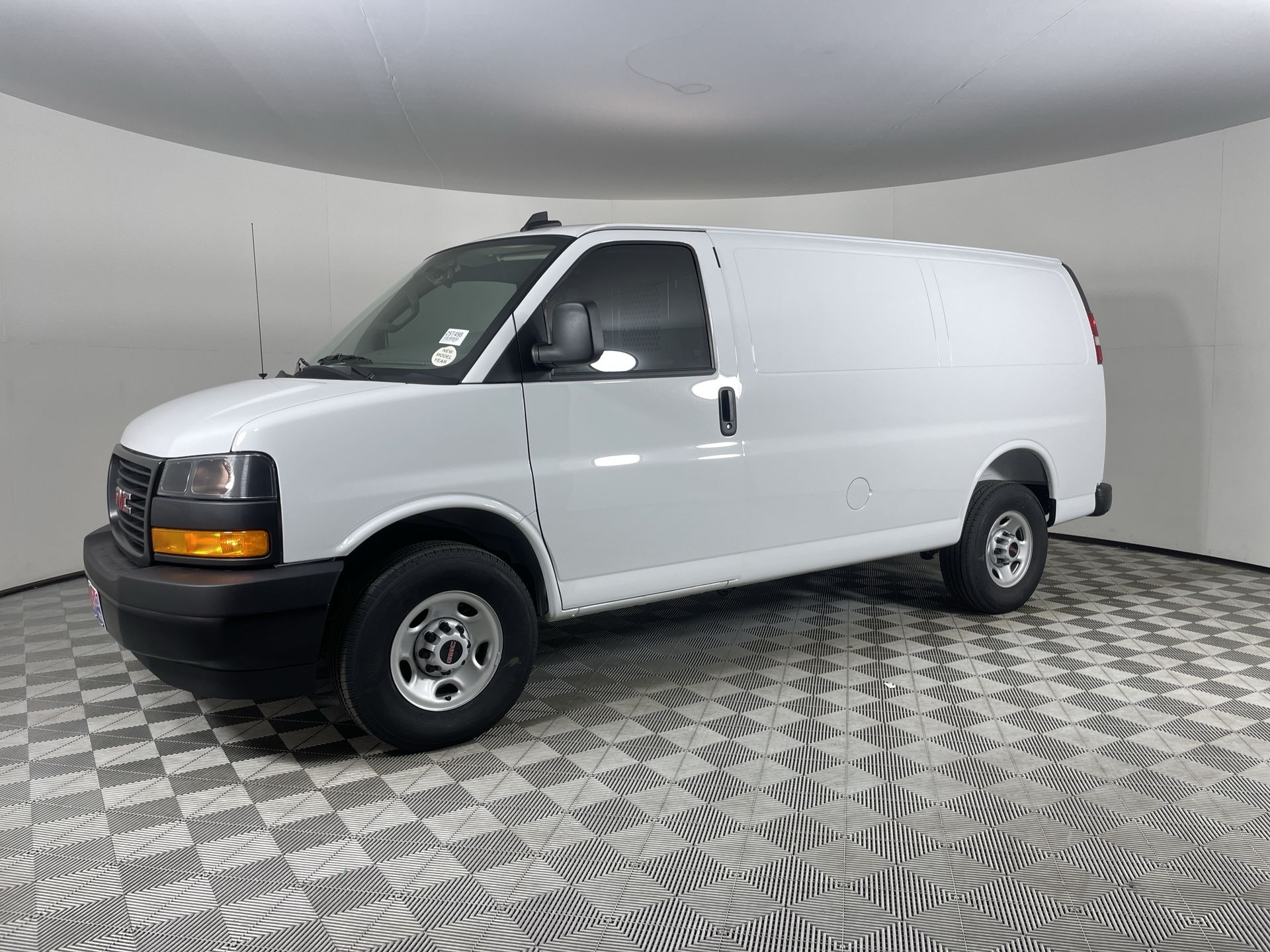 2025 GMC Savana Cargo Work Van
