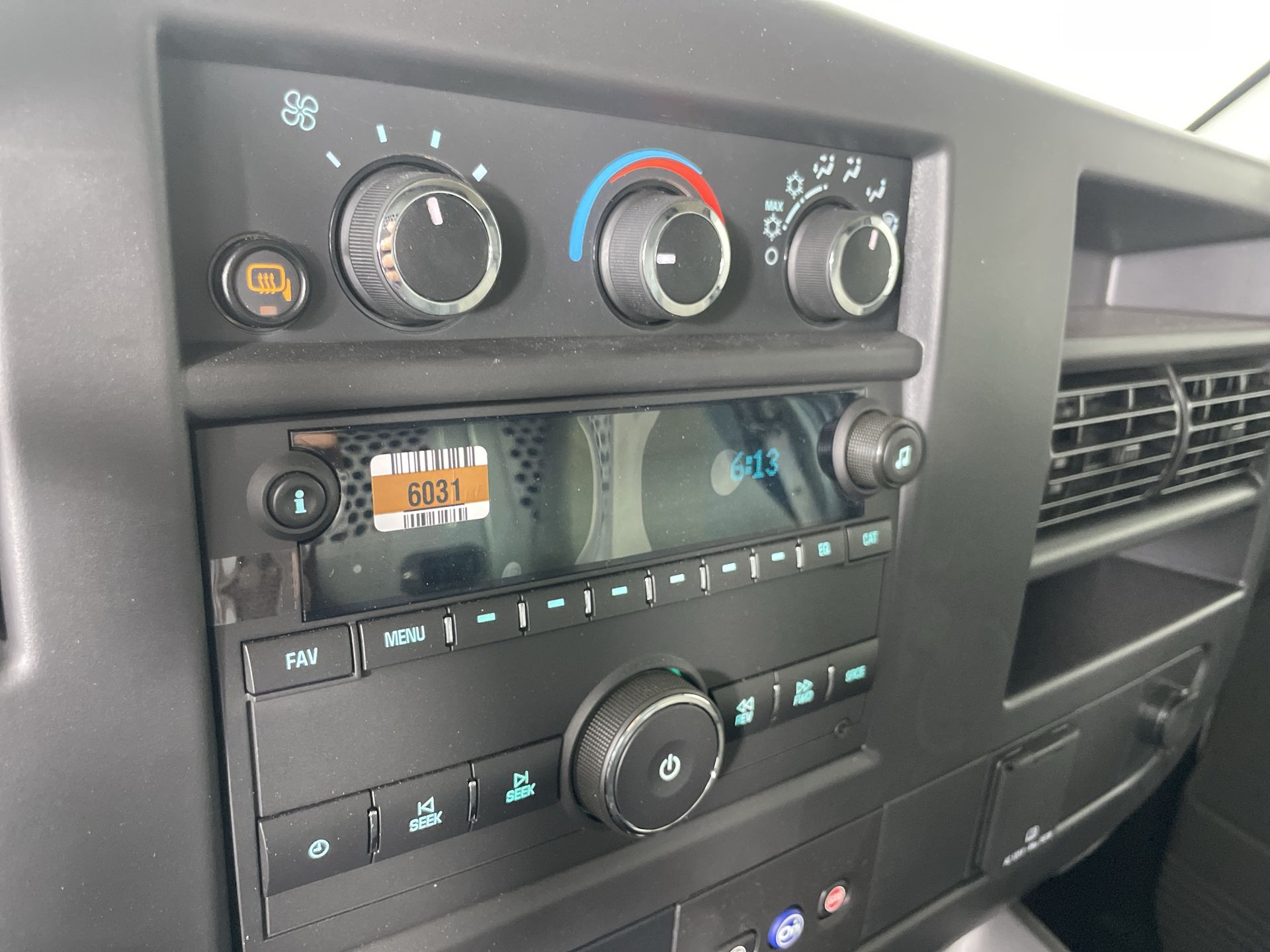 2025 GMC Savana Cargo Work Van