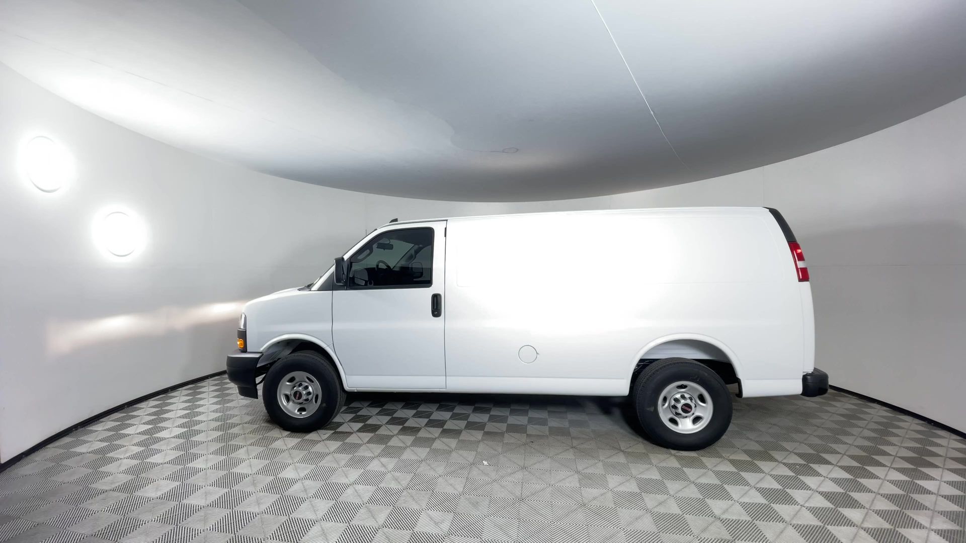 2025 GMC Savana Cargo Work Van